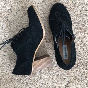 Steve Madden block heel suede tie shoes